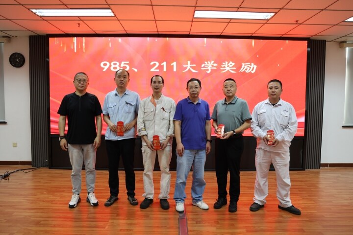 ����ͨ���������Ʒ���3.6��Ԫ��6008���ŷ���Ա����Ů��ѧ¼ȡ������